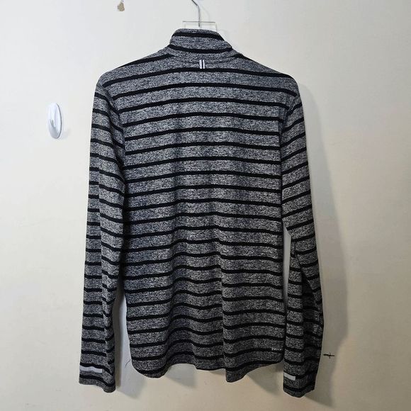 Nike Dri-Fit Element Reflective Quarter Zip long sleeve Pullover Running Shirt M - Picture 4 of 5